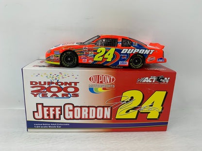 Action Nascar #24 Jeff Gordon DuPont 200th Anniversary 2002 Chevy 1:24 Diecast