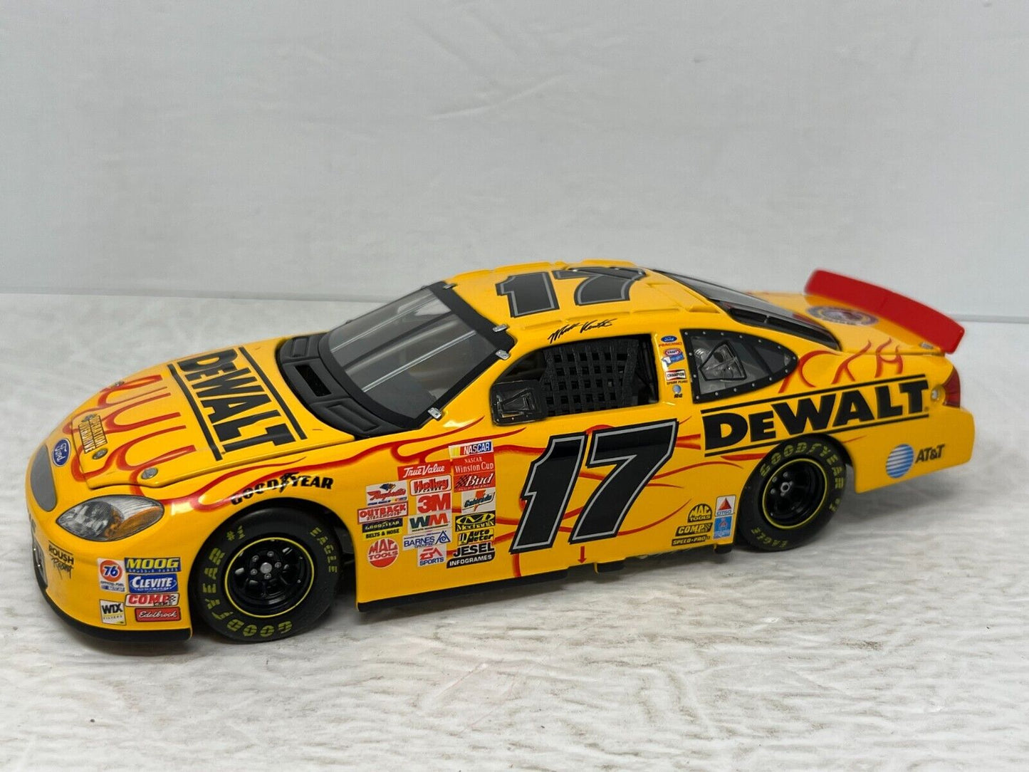 Team Caliber Nascar #17 Matt Kenseth Dewalt Flames 2002 Ford Taurus 1:24 Diecast