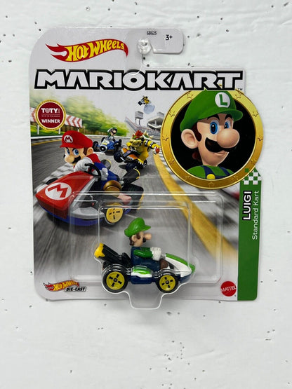 Hot Wheels Mario Kart Luigi Standard Kart 1:64 Diecast