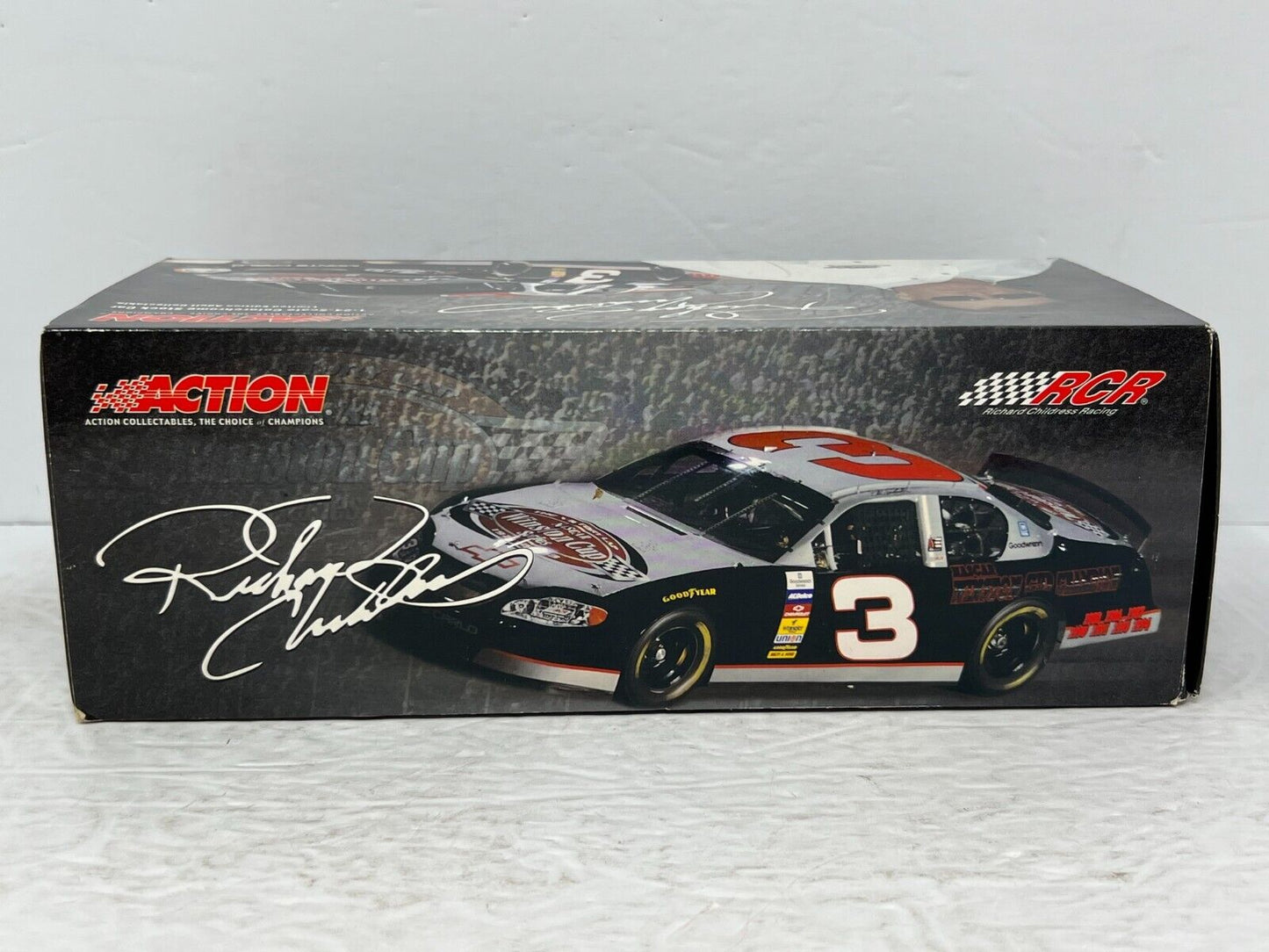 Action Nascar Dale Earnhardt Sr. Victory Lap 7x Champion GM Dealers 1:24 Diecast