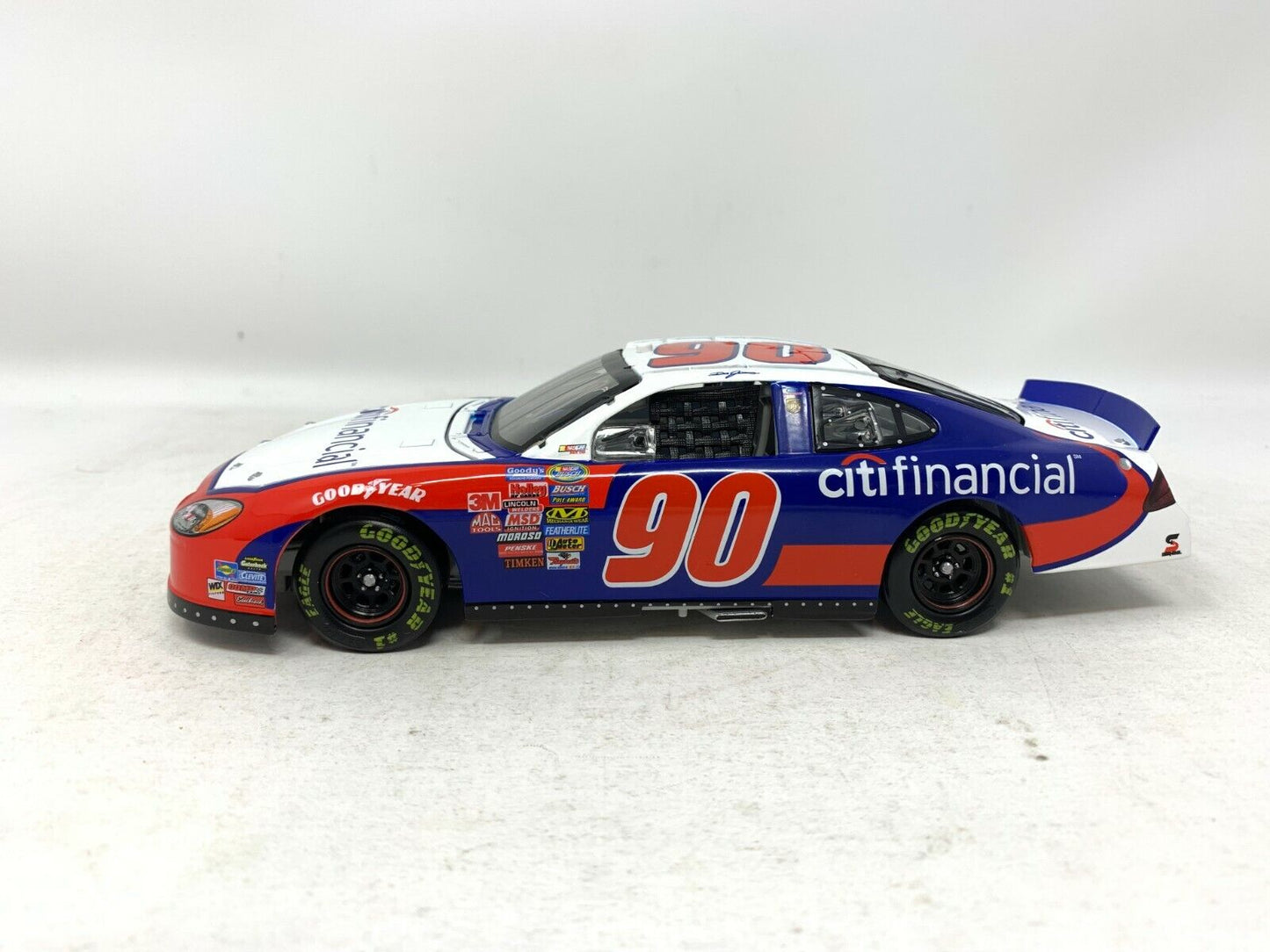 Action Nascar #90 Dale Jarrett CitiFinancial 2005 Ford Taurus 1:24 Diecast