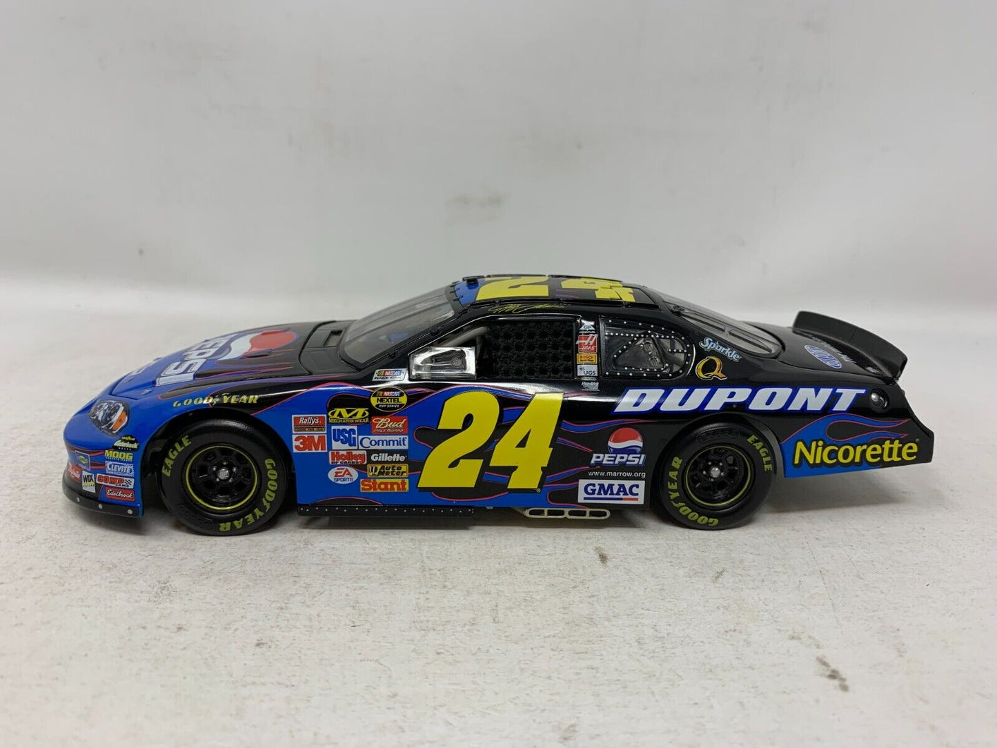 Motorsports Authentics #24 Jeff Gordon Pepsi 2007 Monte Carlo SS 1:24 Diecast