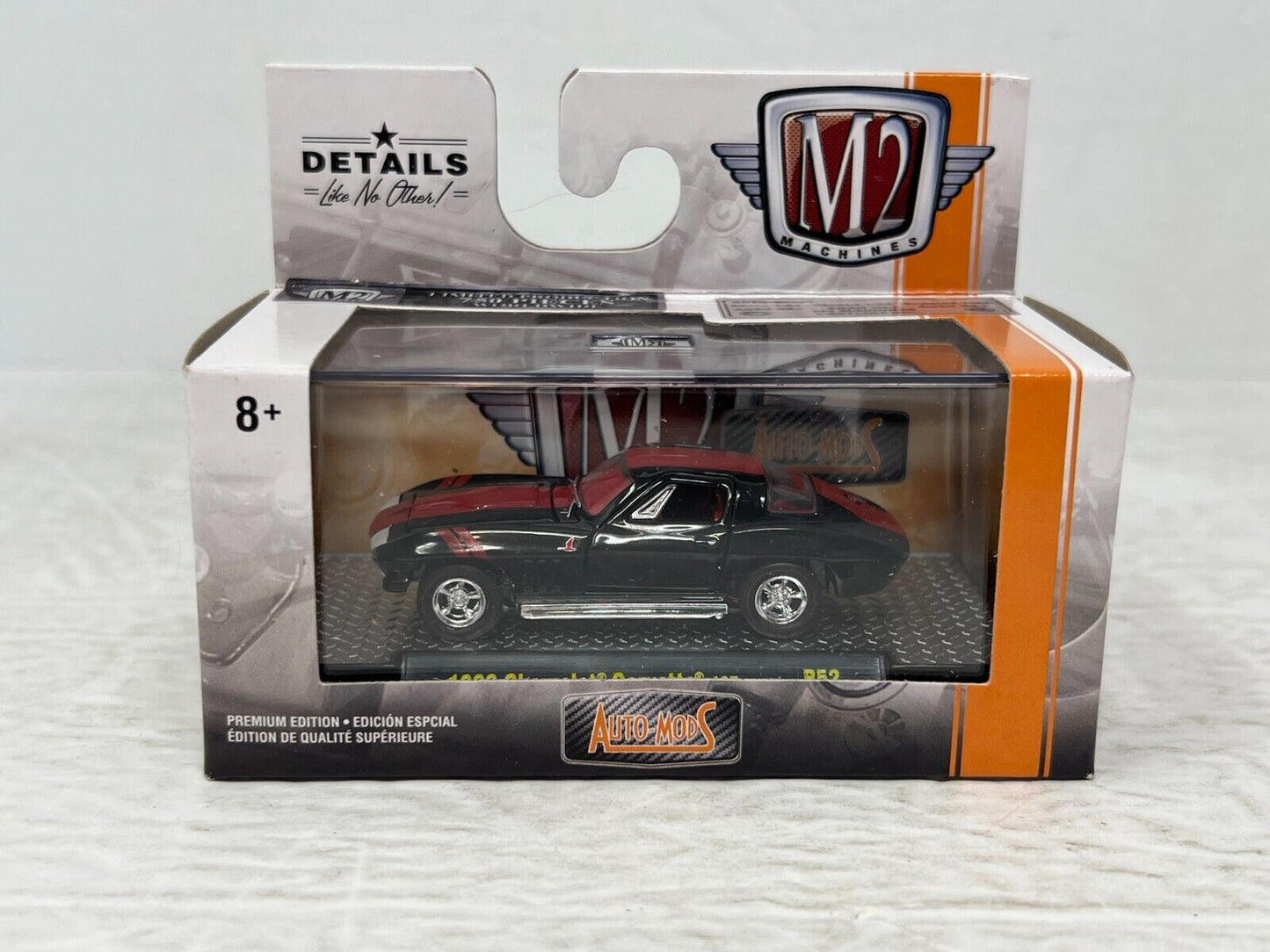 M2 Machines Auto-Mods 1966 Chevrolet Corvette 427 CHASE 1:64 Diecast