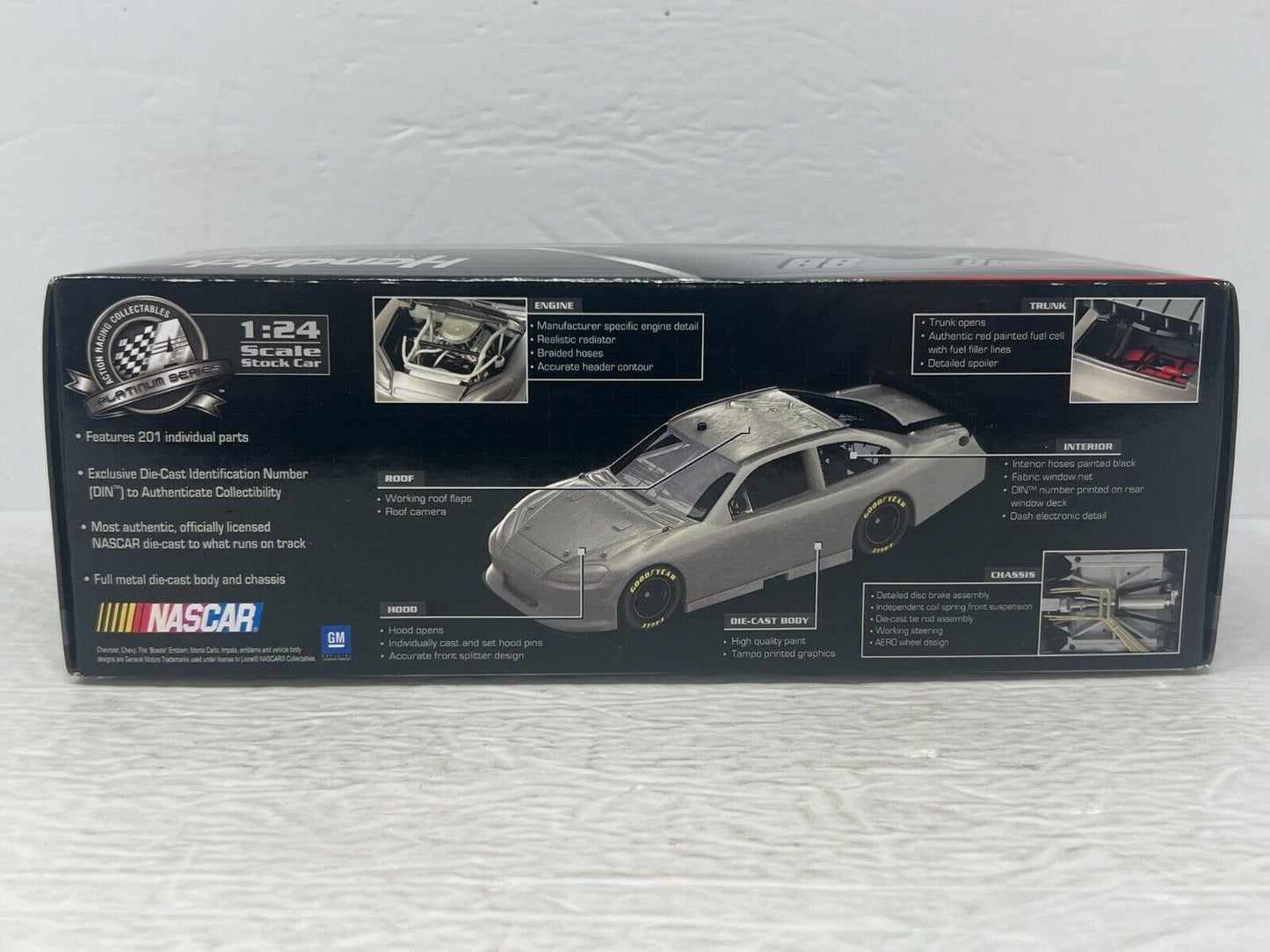 Lionel Nascar #48 Jimmie Johnson Lowe's Power of Pride 2011 Impala 1:24 Diecast