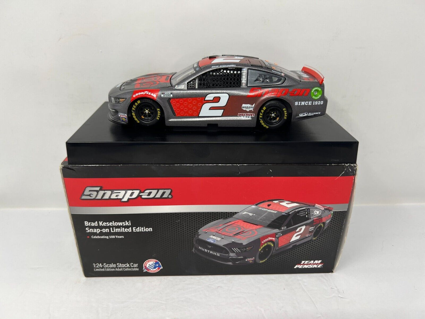 Lionel Racing Nascar #2 Brad Keselowski Snap-On Tools Ford Mustang 1:24 Diecast