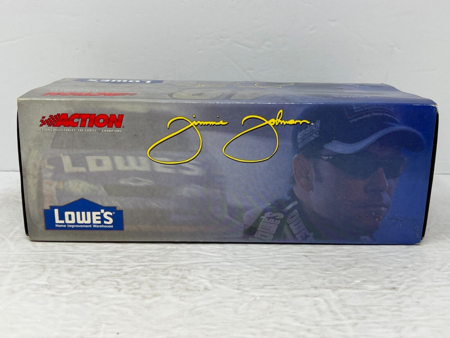 Action Nascar #48 Jimmie Johnson Lowe's GM Dealers 2005 Monte Carlo 1:24 Diecast