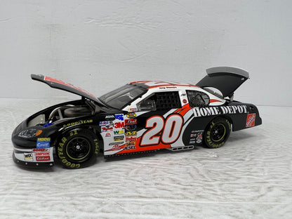 Action Nascar #20 Tony Stewart Home Depot Reverse Paint 2004 Chevy 1:24 Diecast