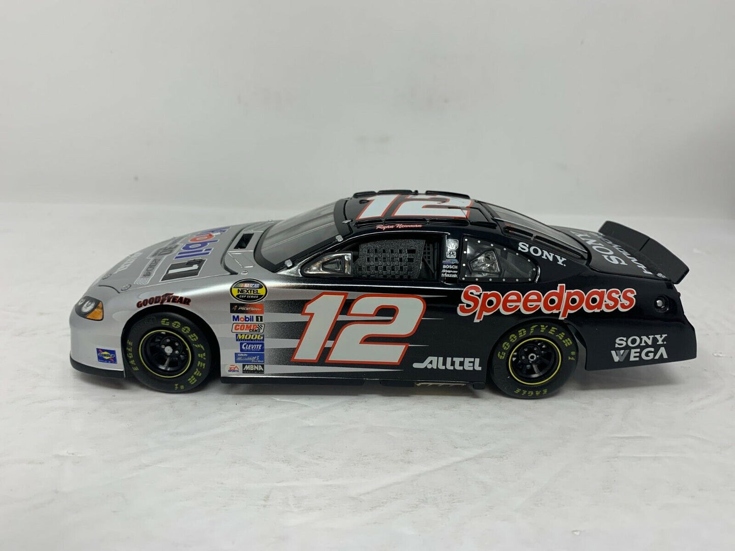 Team Caliber Nascar #12 Ryan Newman Alltel 2003 Dodge Intrepid RT 1:24 Diecast