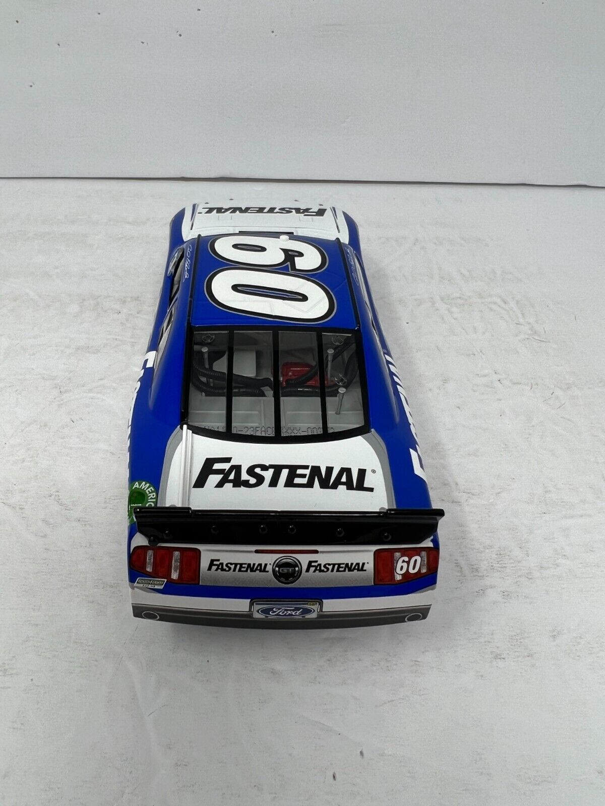 Lionel Racing Nascar #60 Carl Edwards Fastenal 2011 Ford Mustang 1:24 Diecast