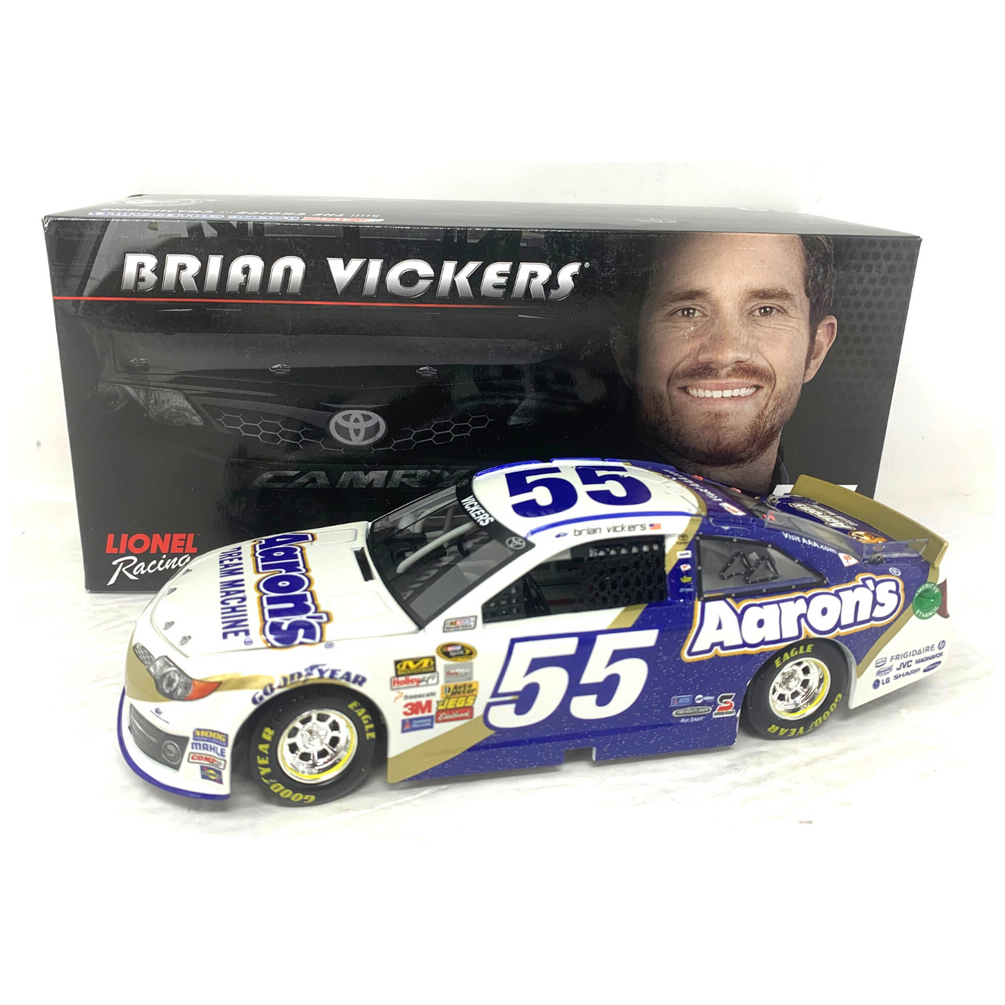 Lionel Racing Nascar #55 Brian Vickers Aaron's 2014 Toyota Camry 1:24 Diecast