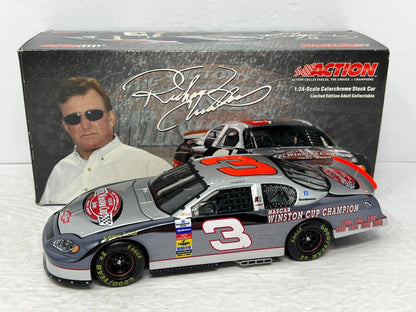 Action Nascar Dale Earnhardt Sr. Victory Lap 7x Champion GM Dealers 1:24 Diecast