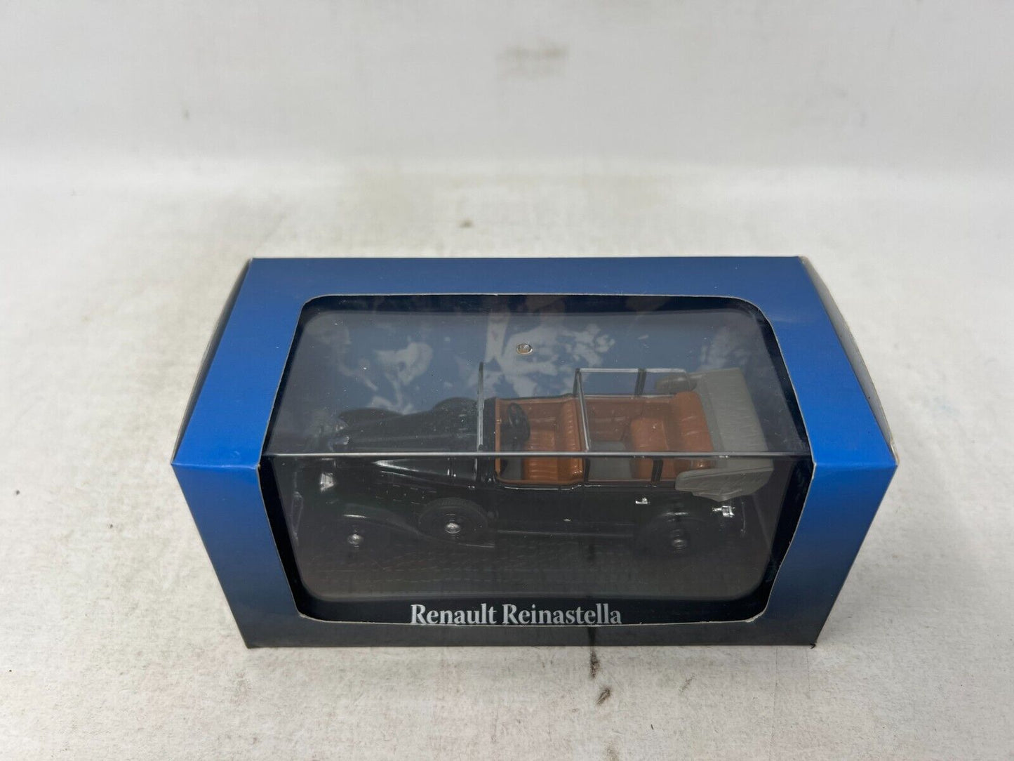 Norev Presidential Cars Renault Reinastella 1:43 Diecast