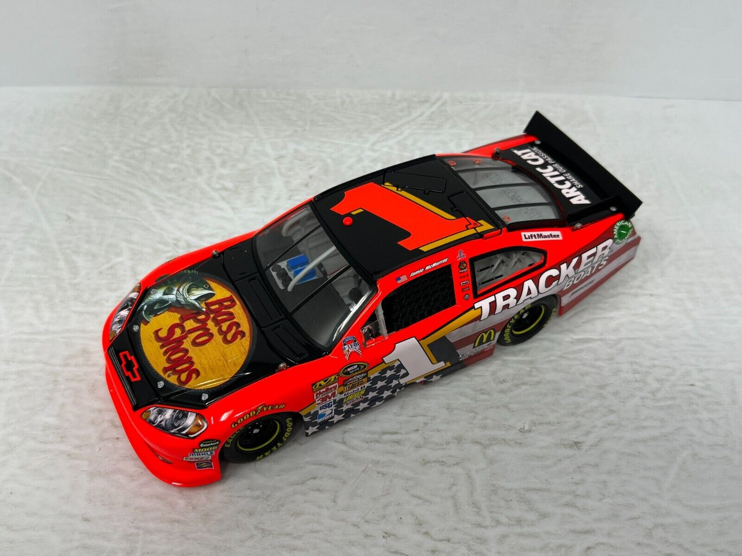 Action Nascar #1 Jamie McMurray Honoring Our Heroes 2011 Impala 1:24 Diecast