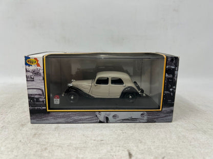 Nostalgie 1936 Citroen Traction 7C Berline 1:43 Diecast N001