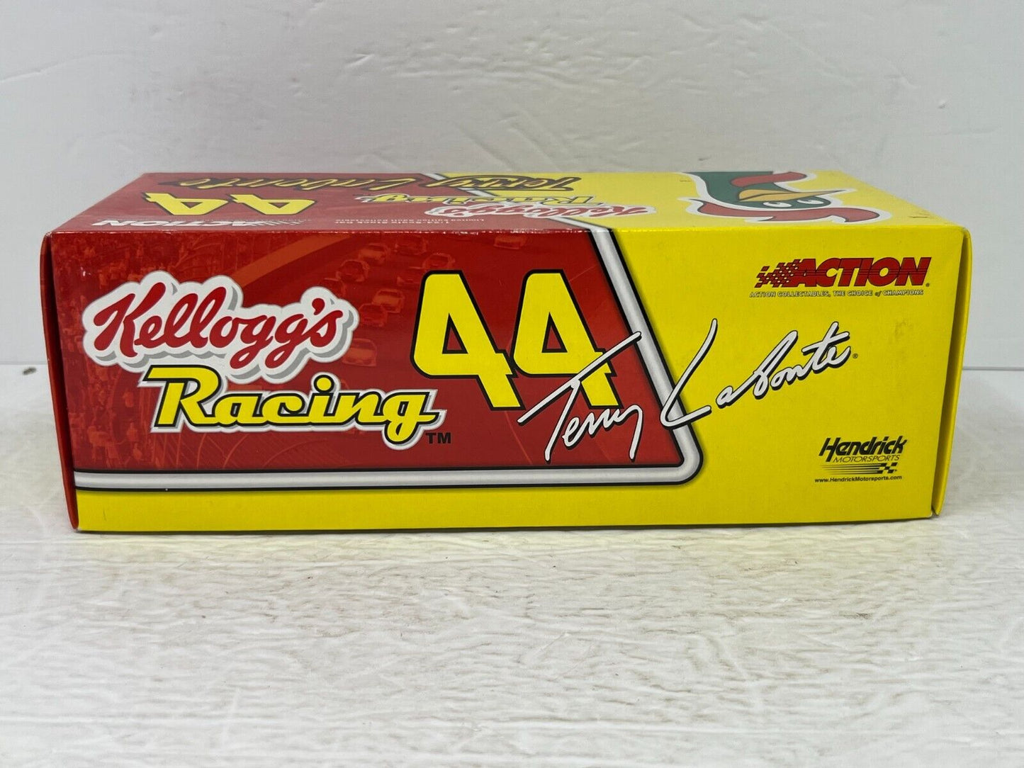 Action Nascar #44 Terry Labonte Kellogg's GM Dealers 2005 Chevy 1:24 Diecast