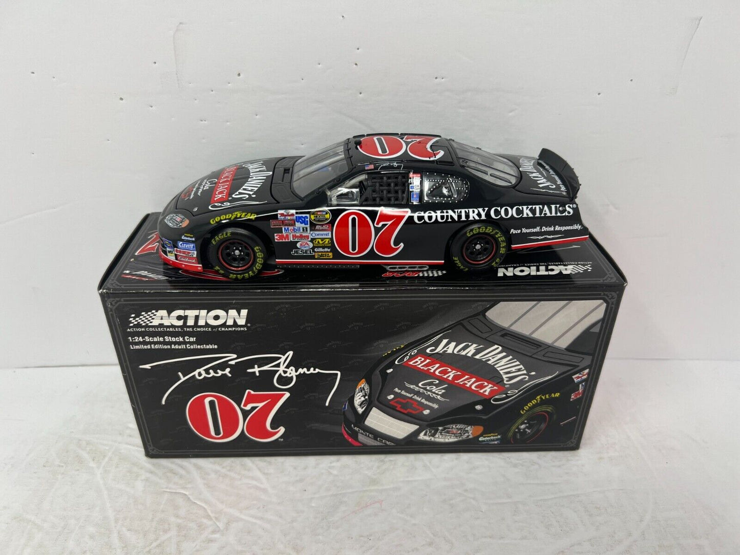 Action Nascar #07 Dave Blaney Jack Daniels Cocktails 2005 Dealers 1:24 Diecast