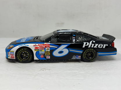 Team Caliber Owners Nascar #6 Mark Martin Pfizer 2003 Ford Taurus 1:24 Diecast