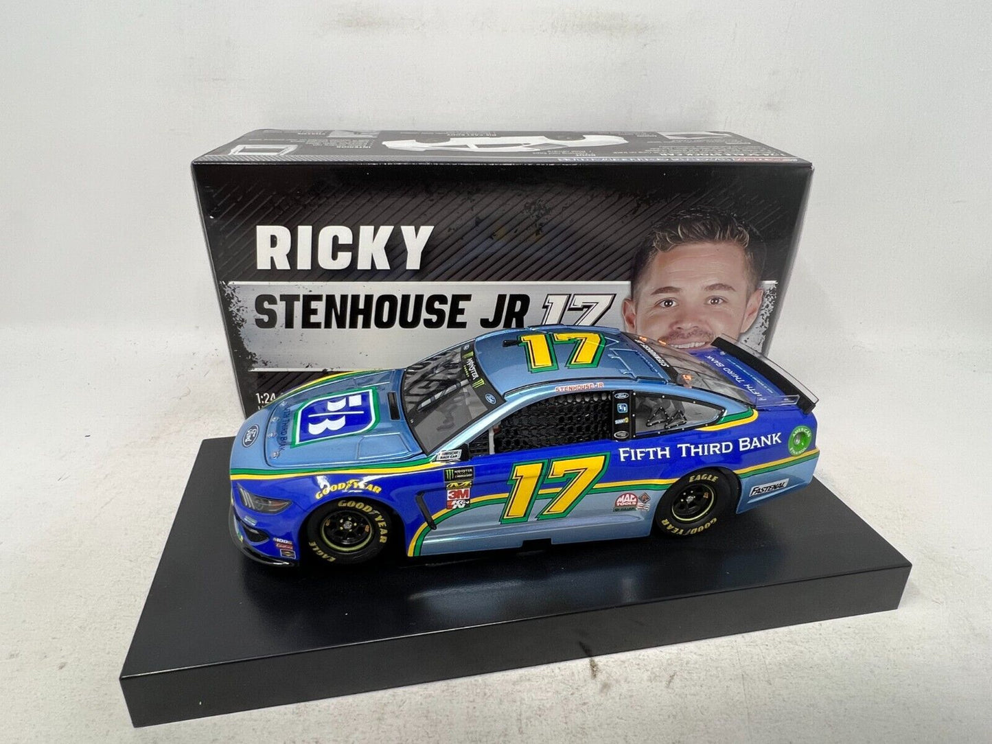 Lionel Nascar #17 Ricky Stenhouse Jr. Fifth Third Bank Liquid Color 1:24 Diecast