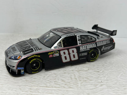 Action Nascar #88 Dale Earnhardt Jr. National Guard 3 Doors Down 1:24 Diecast