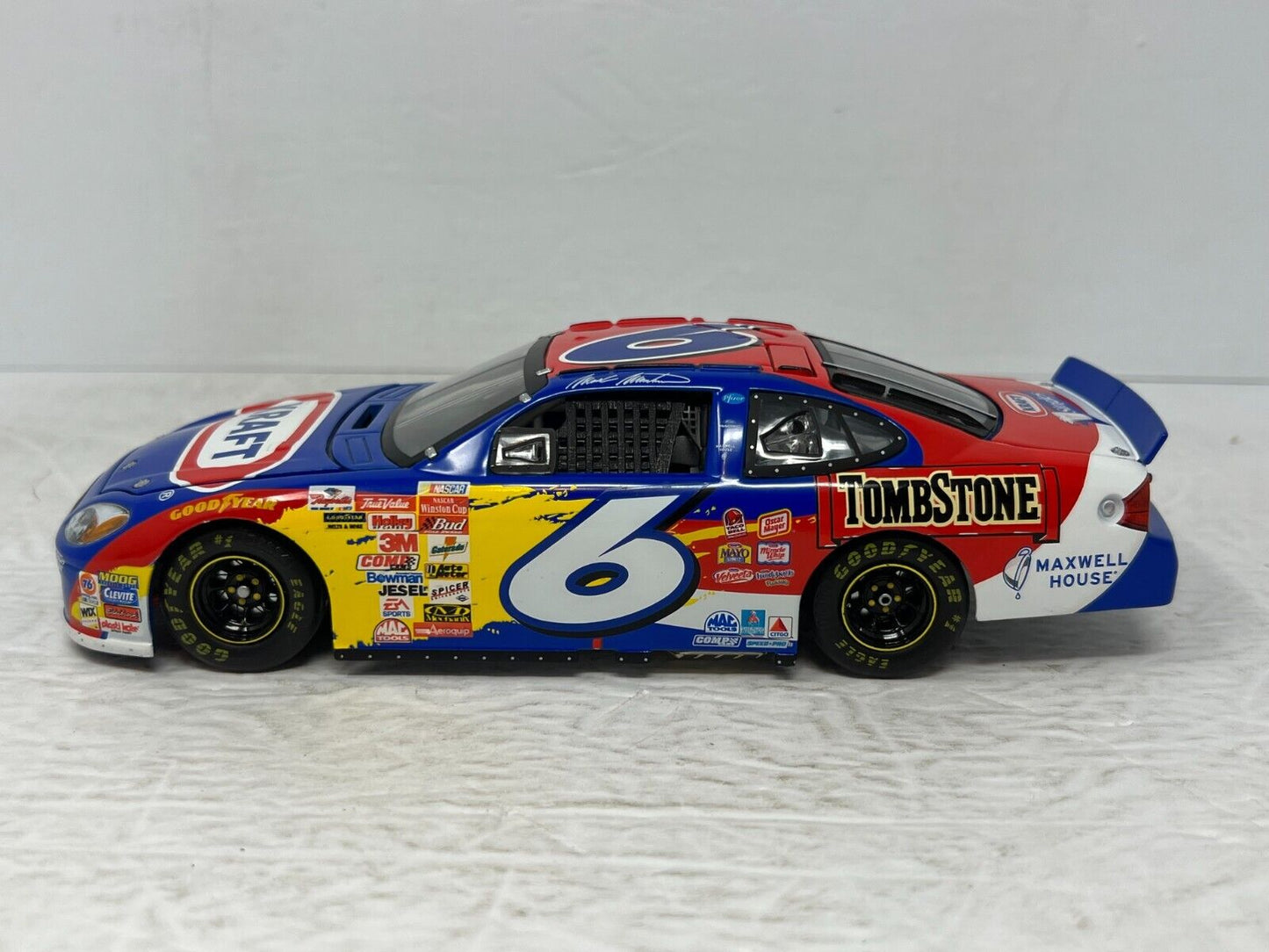 Team Caliber Owners Nascar #6 Mark Martin Kraft 2002 Ford Taurus 1:24 Diecast