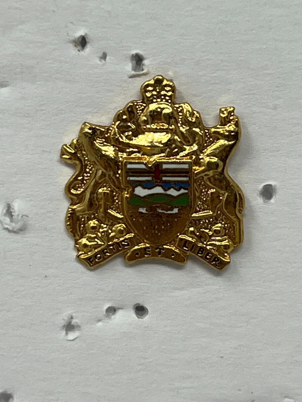 Alberta Coat of Arms Fortis et Liber (Strong and Free) Patriotic Lapel Pin