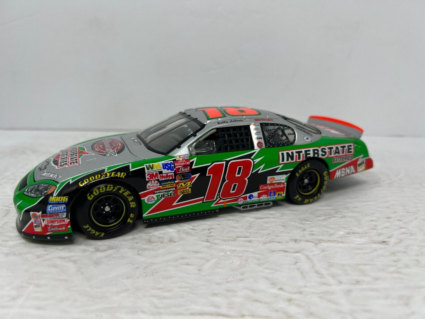 Action Nascar #18 Bobby Labonte Interstate Victory Lap GM Dealers 1:24 Diecast