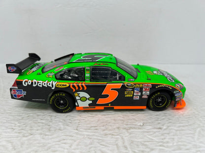 Action Nascar #5 Mark Martin GoDaddy 2010 Chevy Impala 1:24 Diecast