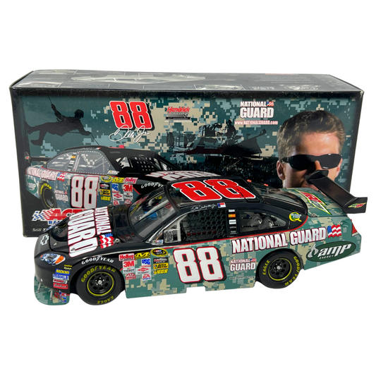 Action Nascar #88 Dale Earnhardt Jr. National Guard Serving America 1:24 Diecast