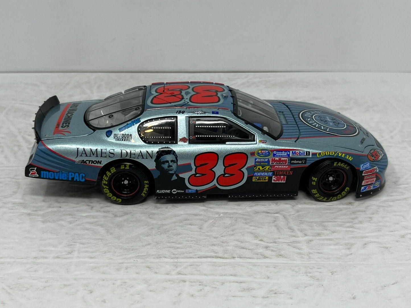 Action Nascar #33 Tony Stewart James Dean 50th GM Dealers 2005 1:24 Diecast