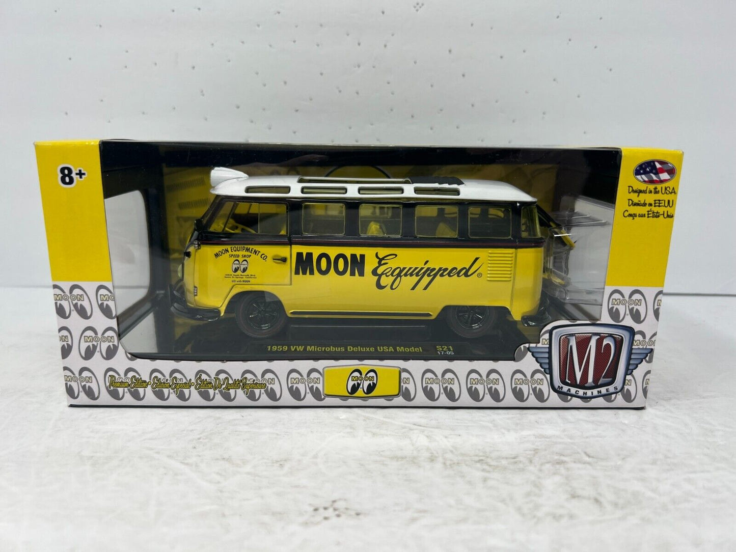 M2 Machines Moon Eyes 1959 VW Microbus Deluxe USA Model S21 Chase 1:24 Diecast