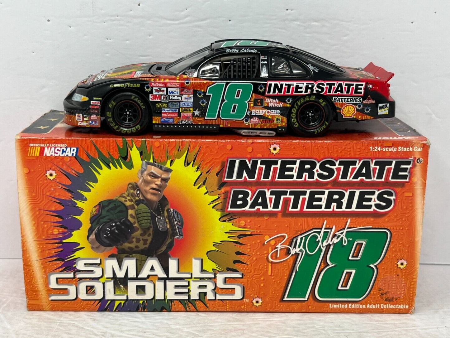 Action Nascar #18 Bobby Labonte Small Soldiers Pontiac BANK 1:24 Diecast