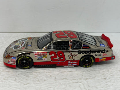 Action Nascar #29 Kevin Harvick Looney Tunes White Gold GM Dealers 1:24 Diecast