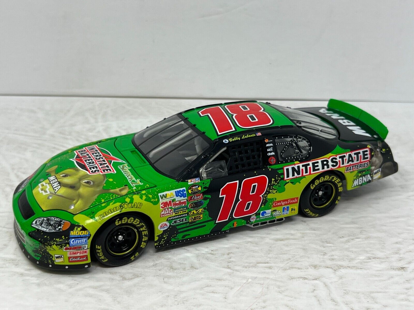 Action Nascar #18 Bobby Labonte Interstate Shrek 2 GM Dealers 2004 1:24 Diecast