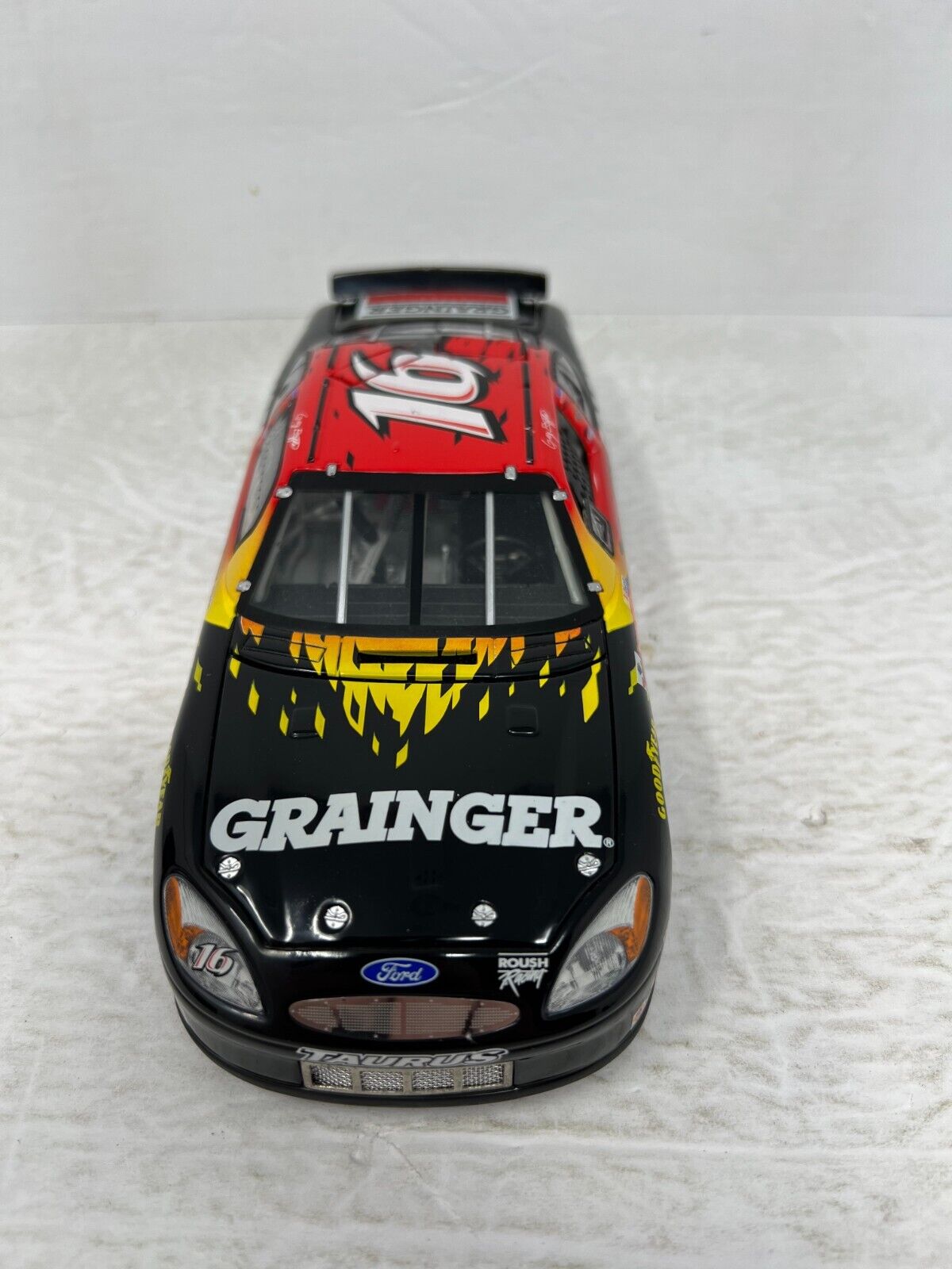 Team Caliber Preferred Nascar #16 Greg Biffle Grainger Ford Taurus 1:24 Diecast