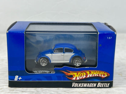 Hot Wheels Volkswagen Beetle with Display Case 1:87 Diecast