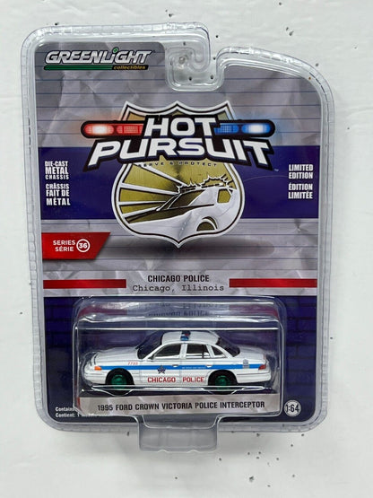 Greenlight Hot Pursuit 1995 Ford Crown Victoria GREEN MACHINE 1:64 Diecast