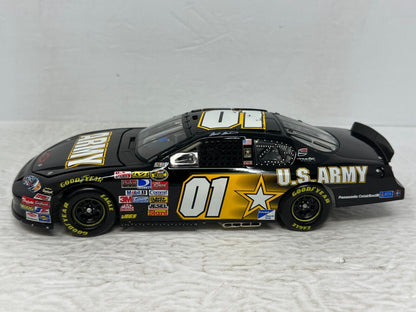 Action Nascar RCCA #1 Mark Martin Army 2007 Chevy Monte Carlo SS 1:24 Diecast