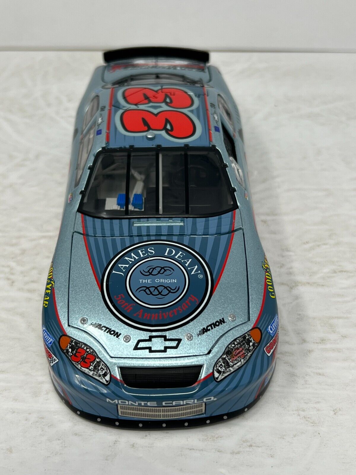 Action Nascar #33 Tony Stewart James Dean 50th GM Dealers 2005 1:24 Diecast