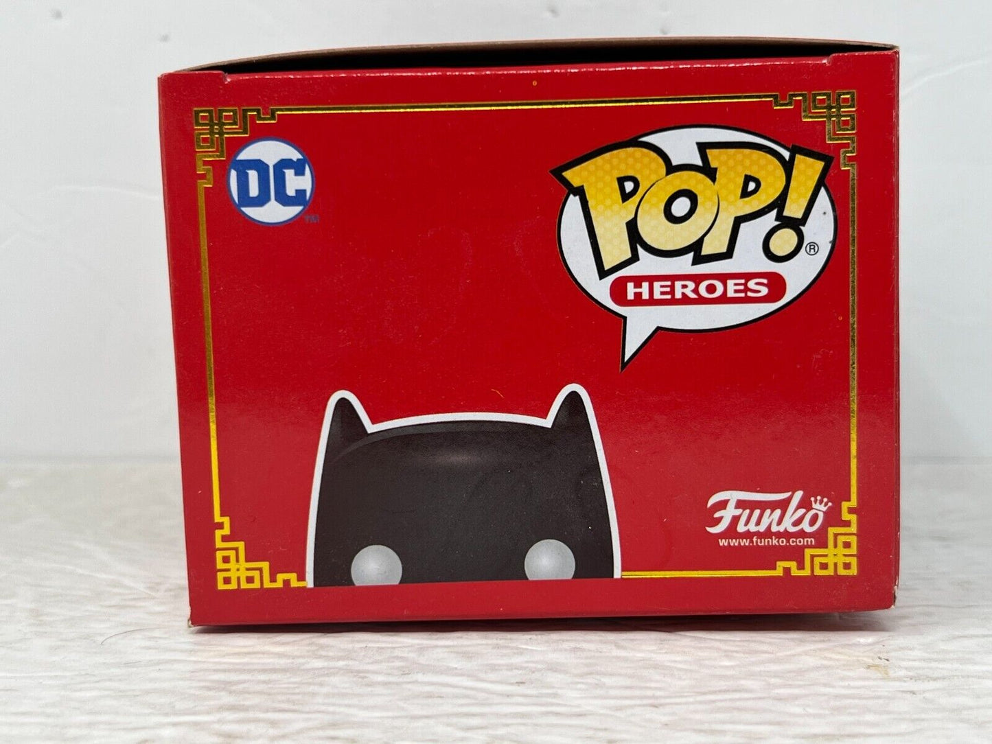 Funko Pop! Heroes DC #374 Batman Vinyl Figure