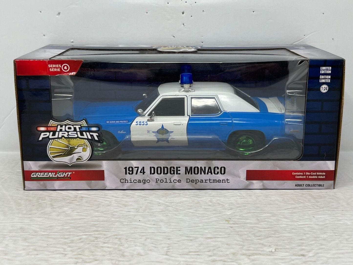 Greenlight Hot Pursuit Chicago Police 74 Dodge Monaco GREEN MACHINE 1:24 Diecast