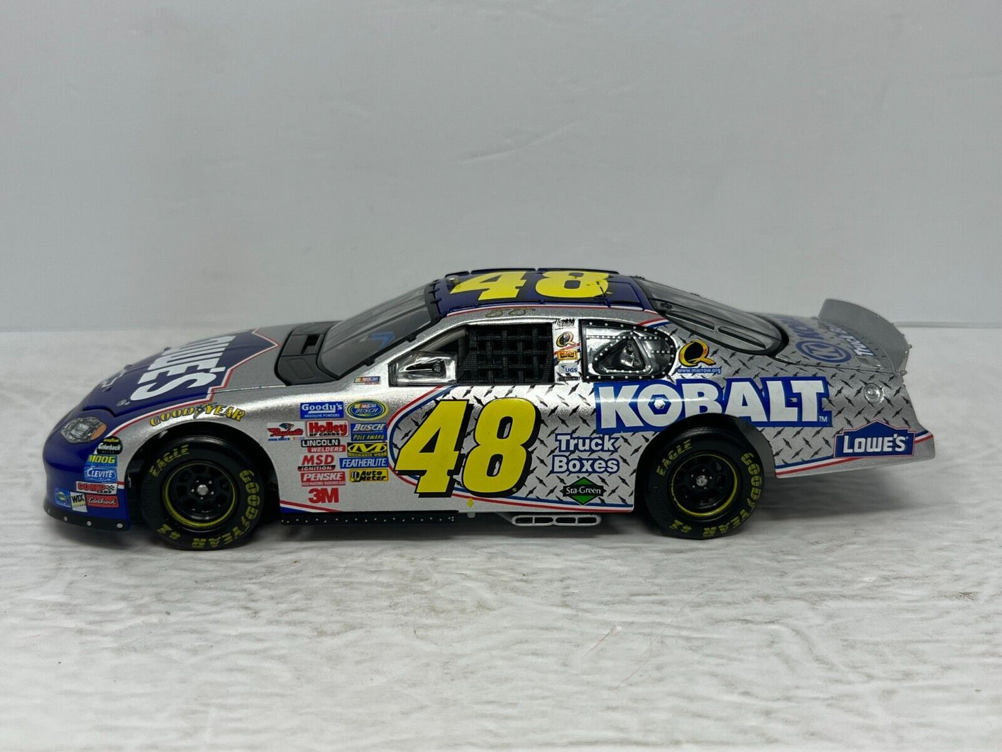 Action Nascar #48 Jimmie Johnson Lowe's Kobalt Truck Box 2005 Chevy 1:24 Diecast