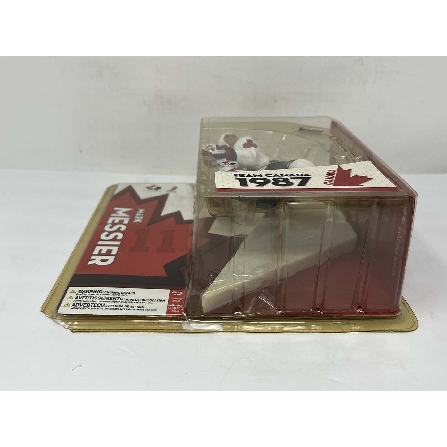 McFarlane NHL Mark Messier White Jersey Team Canada 1987 Figure