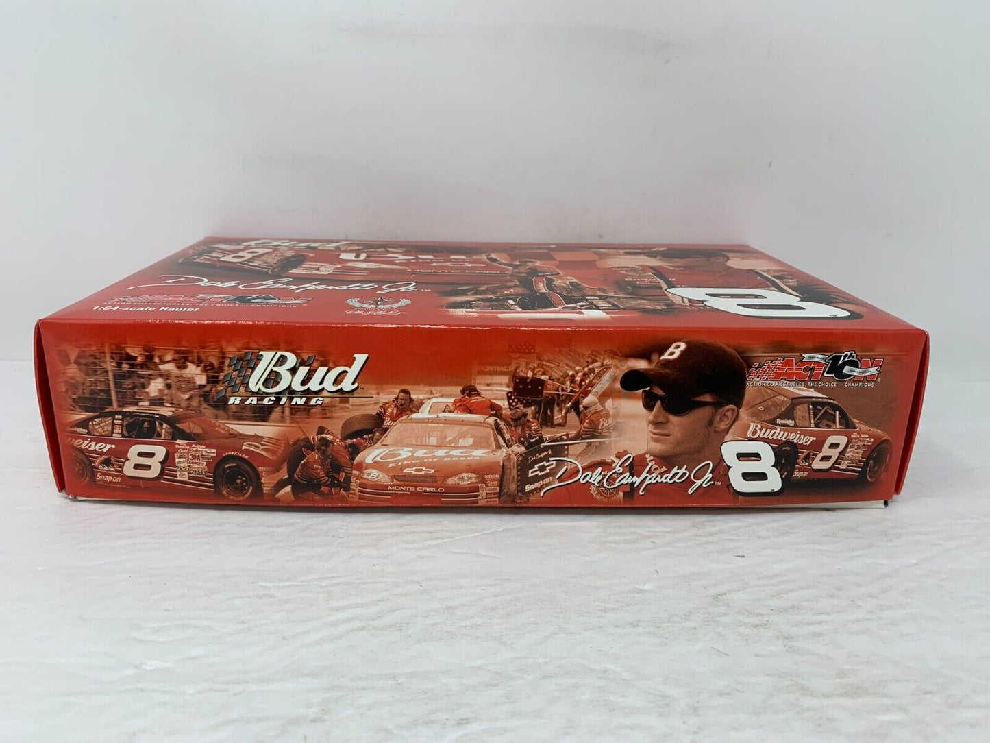 Action Nascar #8 Budweiser Dale Earnhardt Jr Transport Hauler 1:64 Scale Diecast