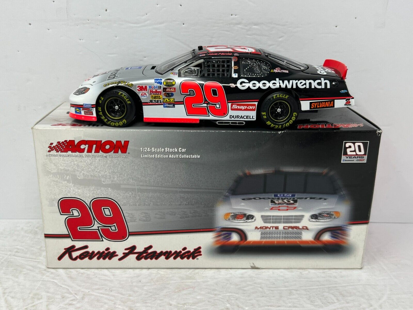 Action Nascar #29 Kevin Harvick 2005 Daytona Special GM Dealers 1:24 Diecast