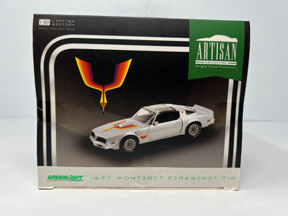 Greenlight Artisan 1977 Pontiac Firebird VSE Trans Am 1:18 Diecast