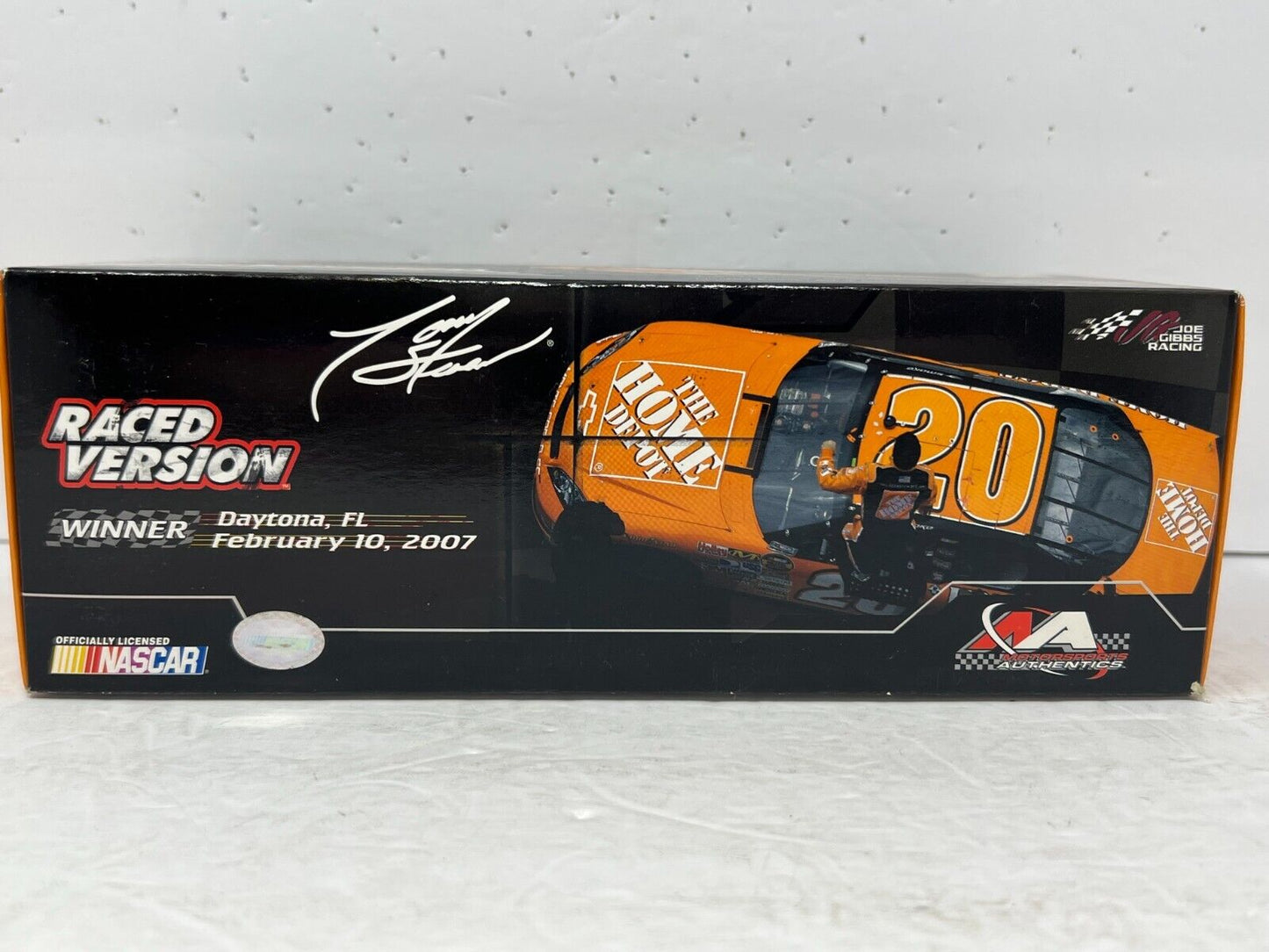 Motorsports Authentics #20 Tony Stewart Bud Shootout Raced Win 1:24 Diecast