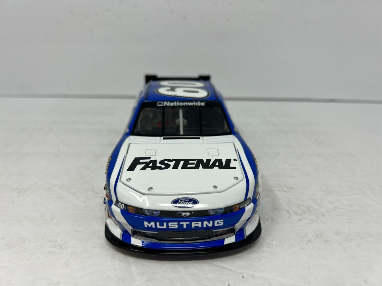 Lionel Racing Nascar #60 Carl Edwards Fastenal 2011 Ford Mustang 1:24 Diecast