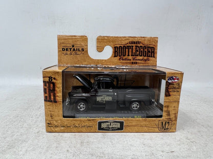 M2 Machines Lunati Bootlegger 1958 Chevrolet Apache Step Side BL02 1:64 Diecast