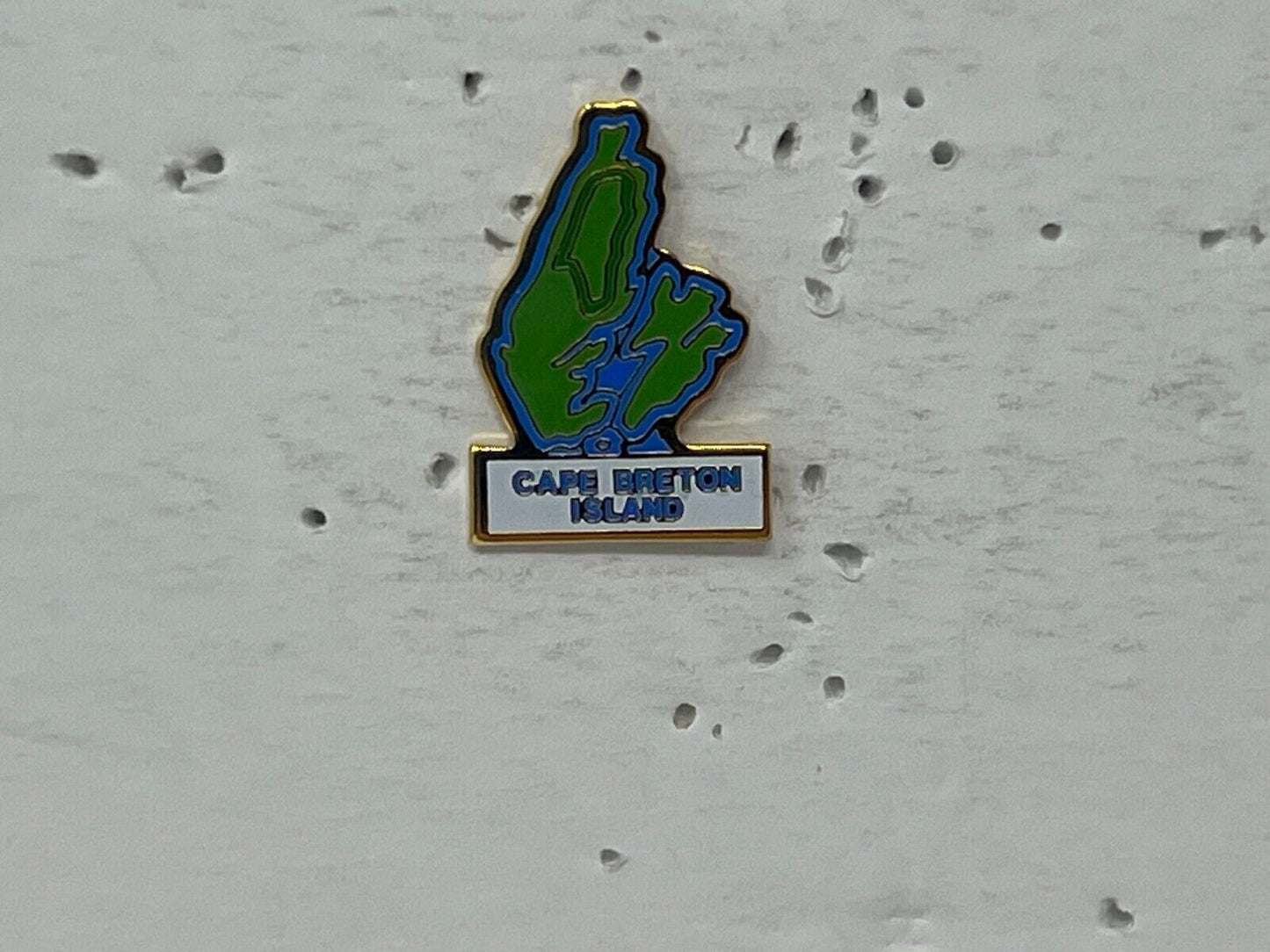 Cape Breton Island Nova Scotia Souvenir Cities & States Lapel Pin SP2