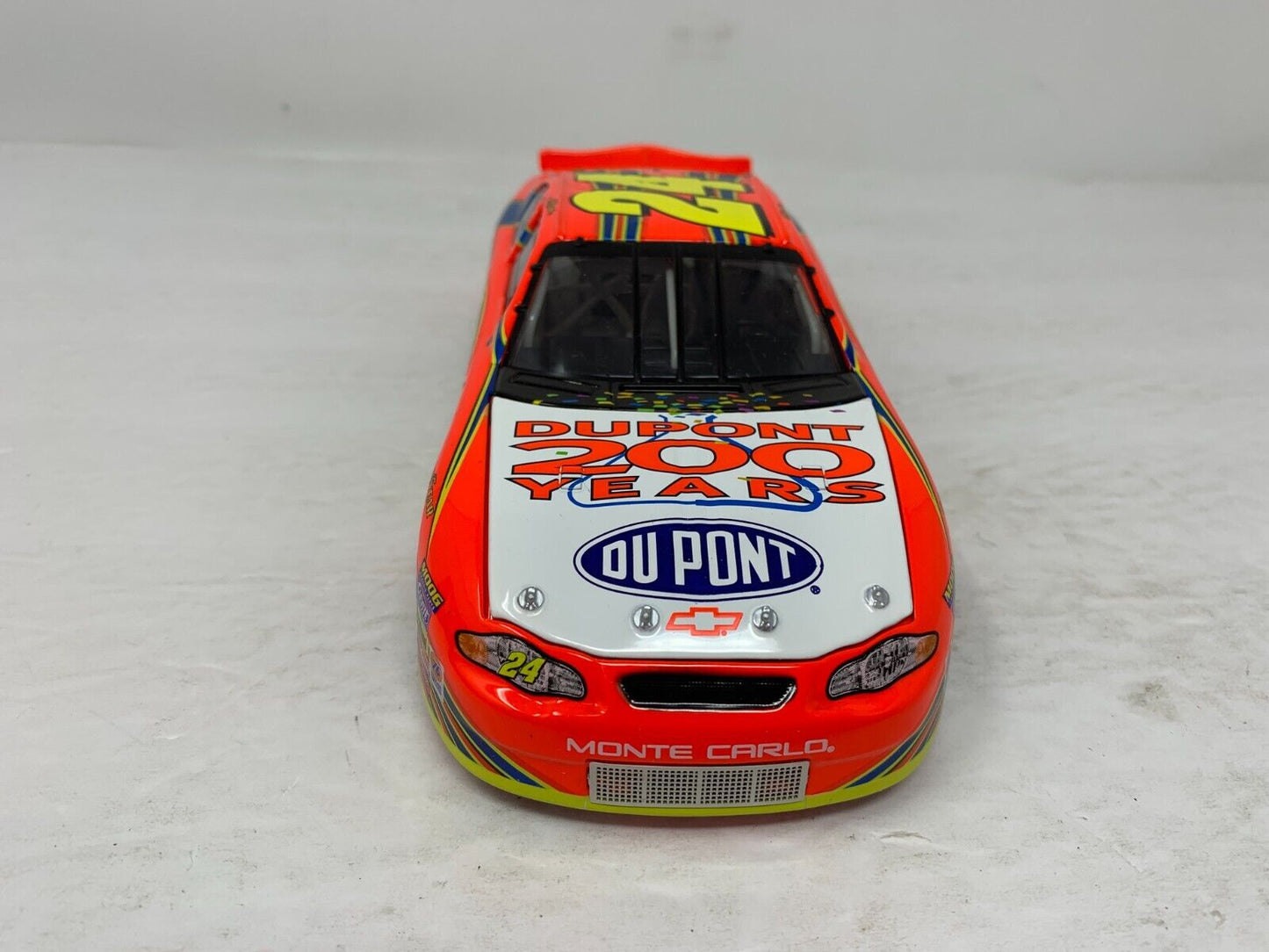 Action Nascar #24 Jeff Gordon DuPont 200th Anniversary 2002 Chevy 1:24 Diecast